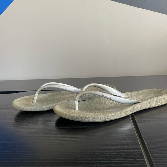 Sanuk Gray & Silver Thong Flip Flops, 10 - Picture 10 of 14